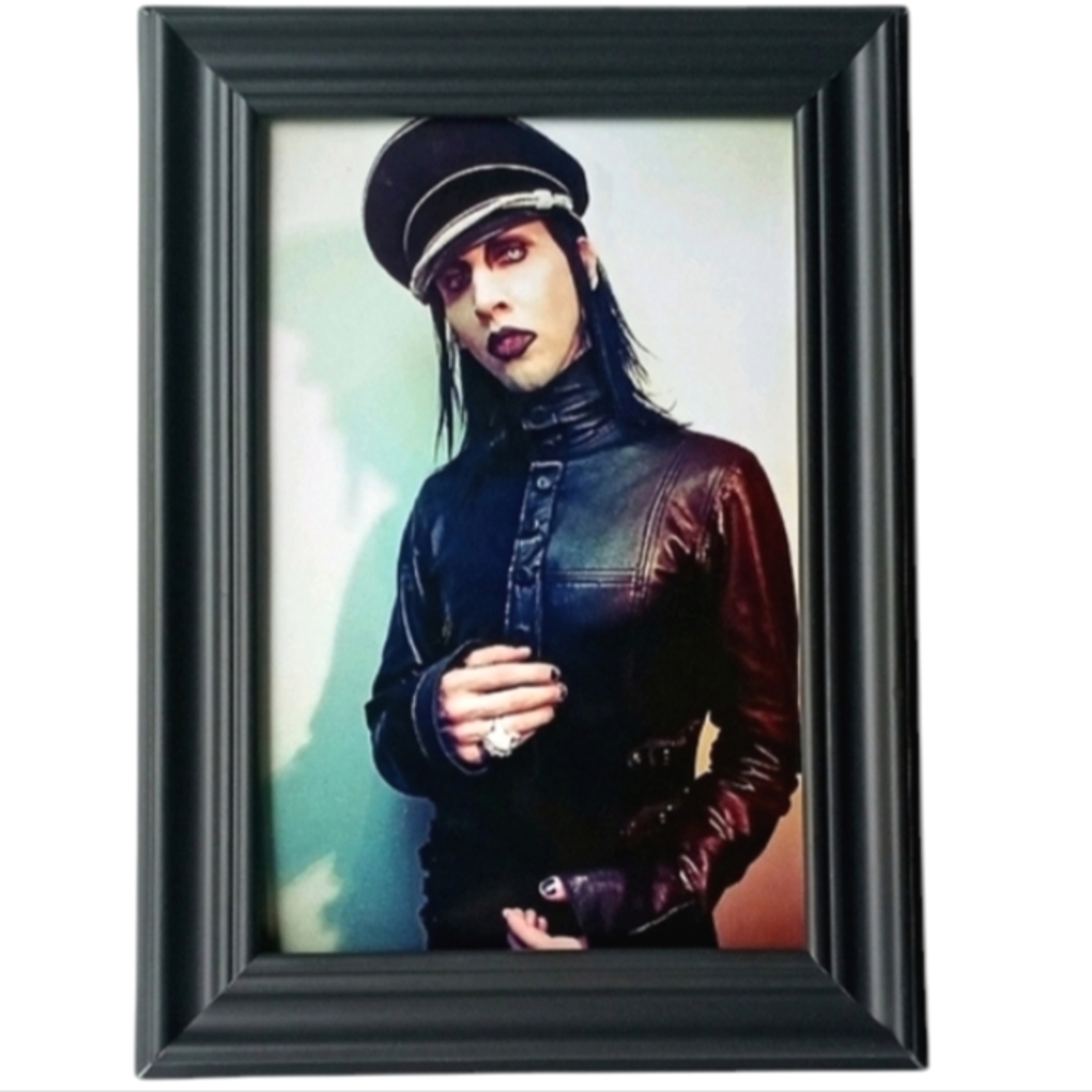 Marilyn Manson Edgy Metal Gothic Punk Rock Hadcore Rock N Roll 90s 00z